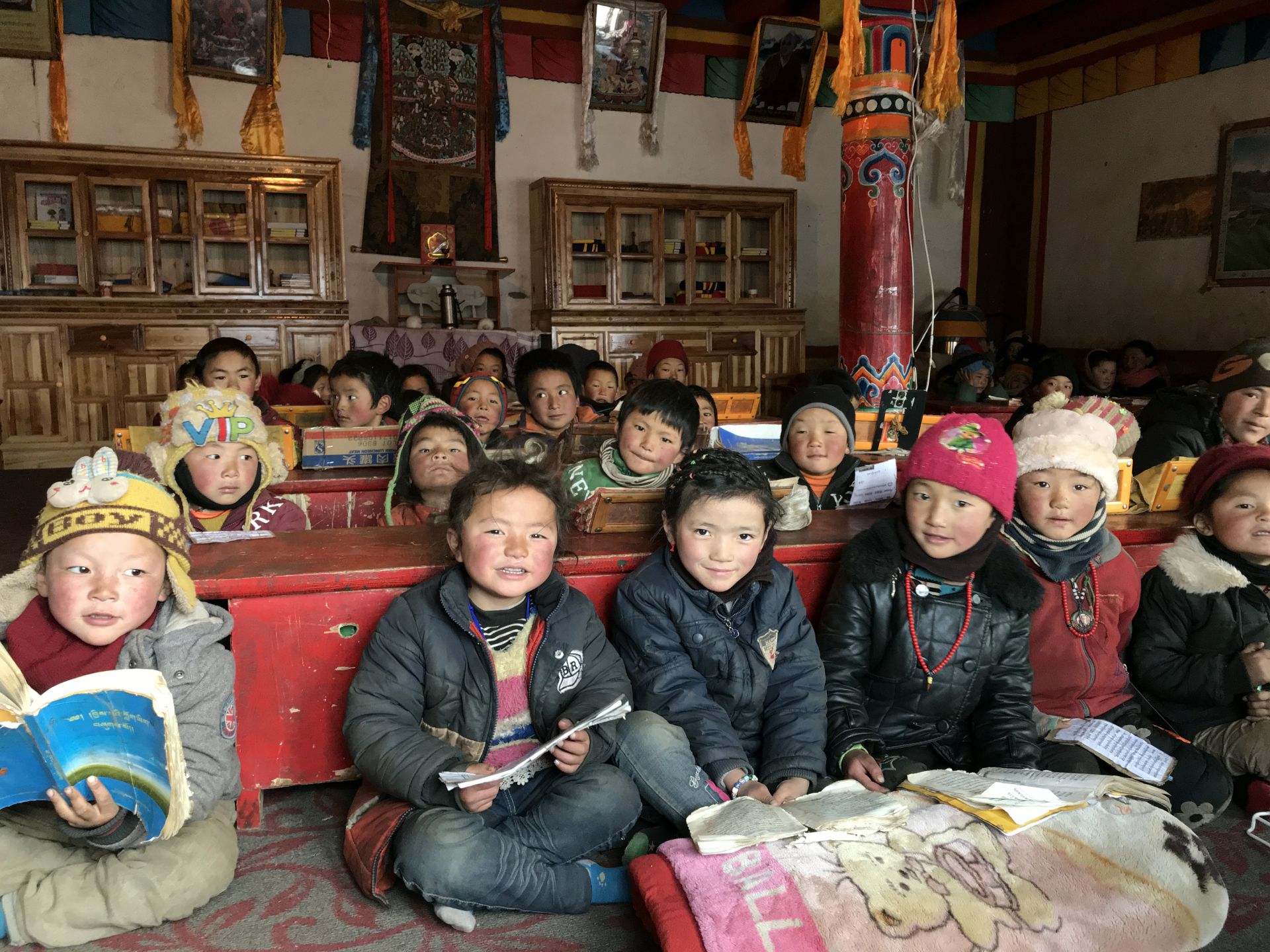 开云网页版-开云中国公益回顾丨家国同欢月同圆 温暖满载甘孜州(图11)